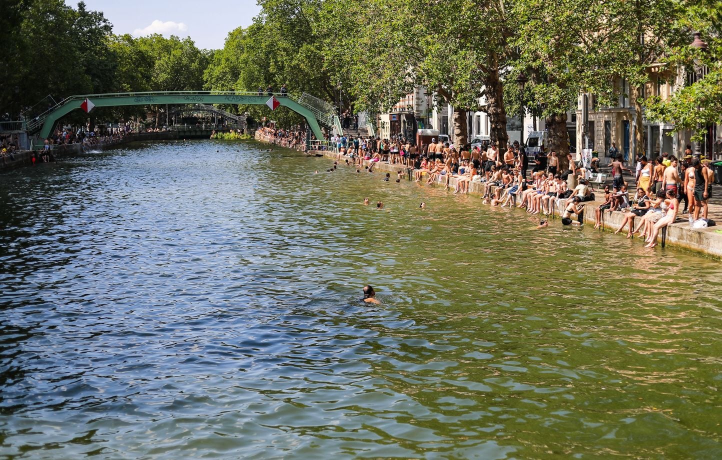 El cuerpo de un hombre descubierto en el canal de Saint-Martin El cuerpo de un hombre descubierto en el canal de Saint-Martin